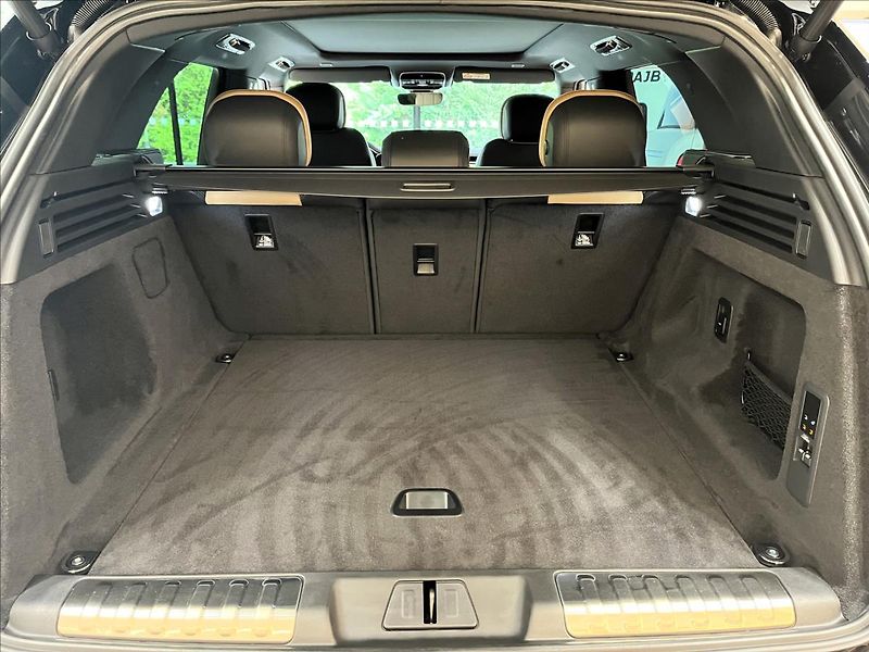 Land Rover Range Rover Sport (2026) 3,0 D300 DYNAMIC HSE STEALTH E - fotka 33 z 39
