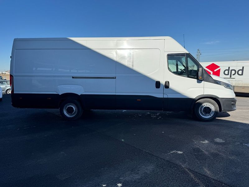 Iveco Daily (2022) 35S160 2.3 115 Kw - fotka 4 z 20