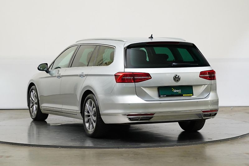 Volkswagen Passat - fotka 7 z 28