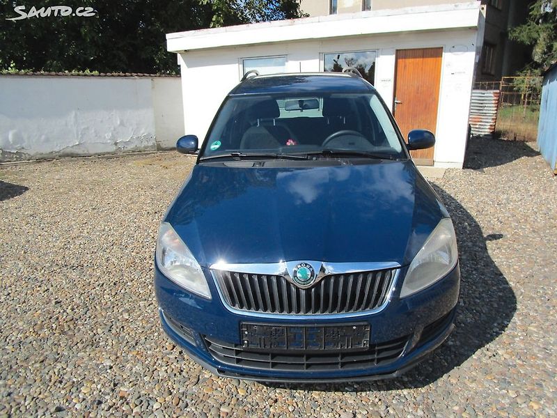 Škoda Roomster 1,2TSI-63KW-NOVÁ STK+ROZVODY - fotka 2 z 40