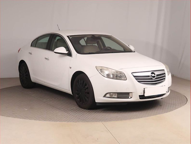 Opel Insignia (2010) 1.6 Turbo, Tempomat - fotografie inzerátu