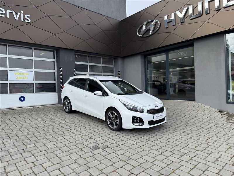 Kia Ceed 1,6 CRDi GT-Line - fotka 13 z 16