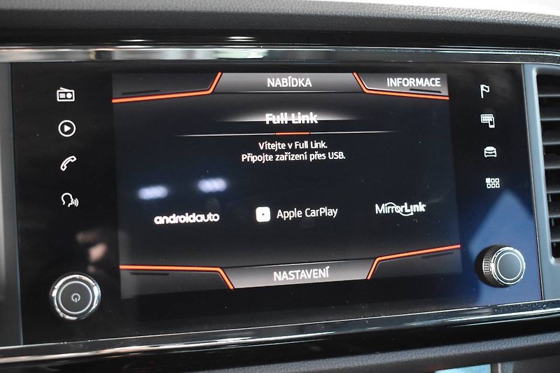 Seat Ateca (2020) FR 2.0TSI 140kW DSG 4x4 - fotka 21 z 26
