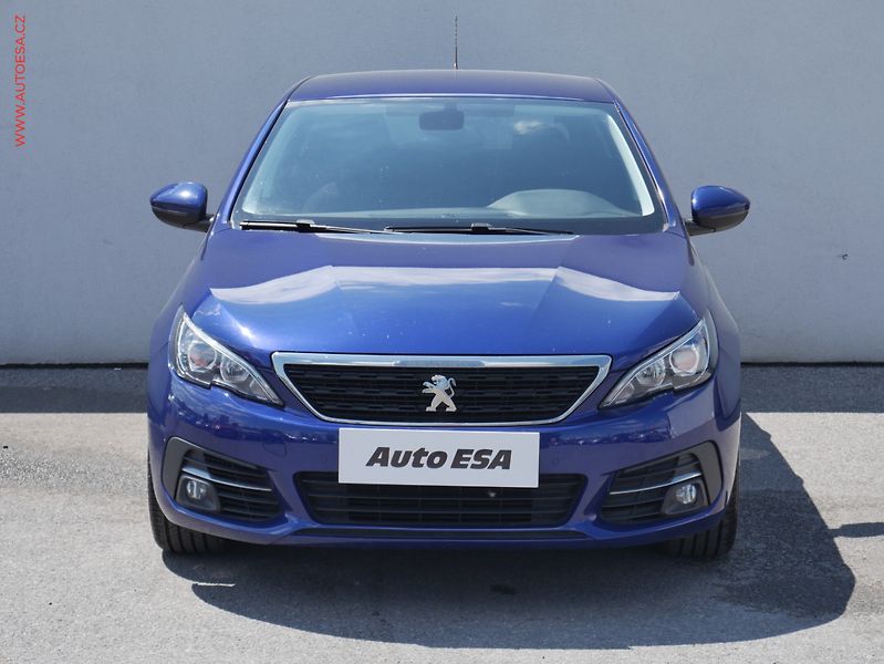 Peugeot 308 (2018) 1.2PT, 1.maj,ČR, Klima - fotka 2 z 23
