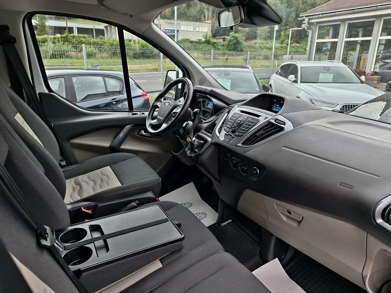 Ford Tourneo Custom 2.0 EcoBlue 125kW, 9 MÍST, L2 - fotka 8 z 25