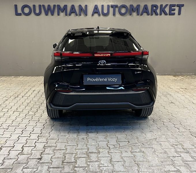 Toyota C-HR 2,0 HYBRID AT AWD EXECUTIVE PR - fotka 17 z 19