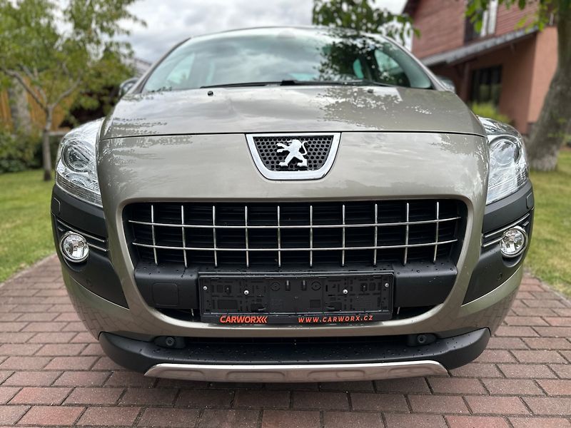 Peugeot 3008 (2011) 1.6Thp 115kw - fotka 2 z 27