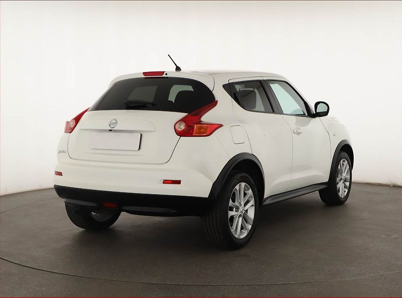 Nissan Juke (2012) 1.6 i, Automat, Navi, Tempomat - fotka 5 z 16