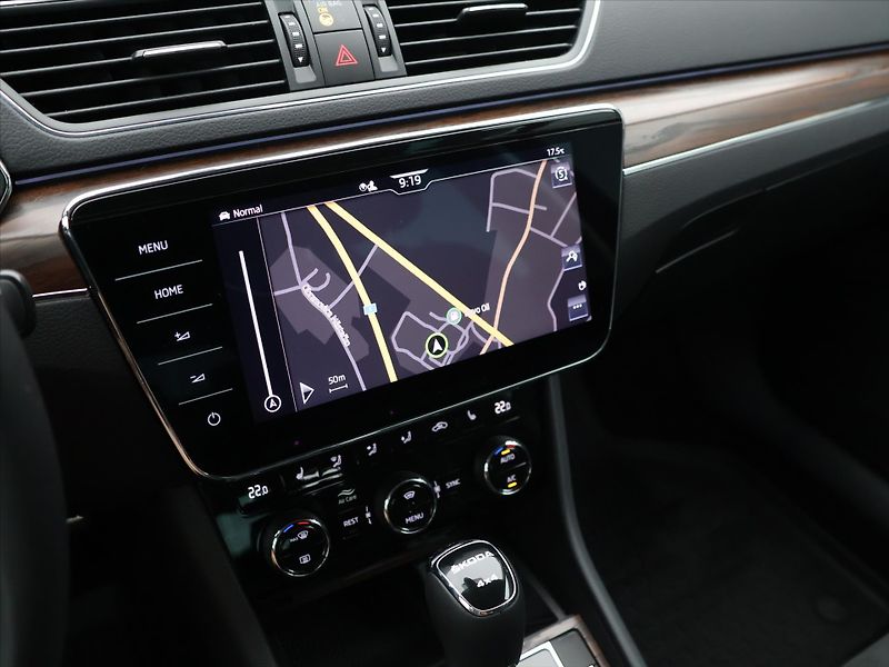 Škoda Superb 2.0 TSI 206KW 4X4 SCOUT CZ - fotka 26 z 39