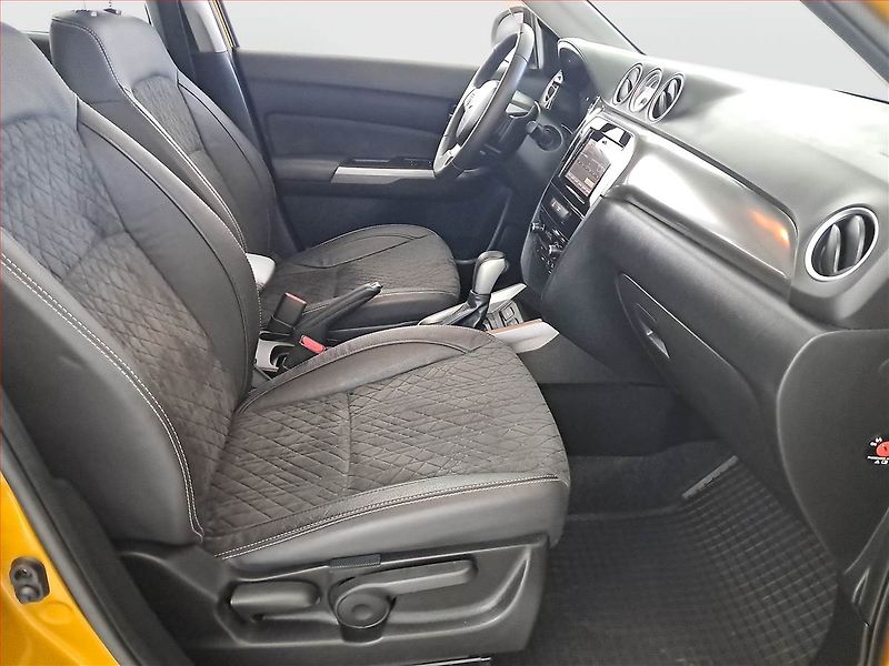 Suzuki Vitara (2019) Elegance 1.4 BoosterJet - fotka 9 z 19