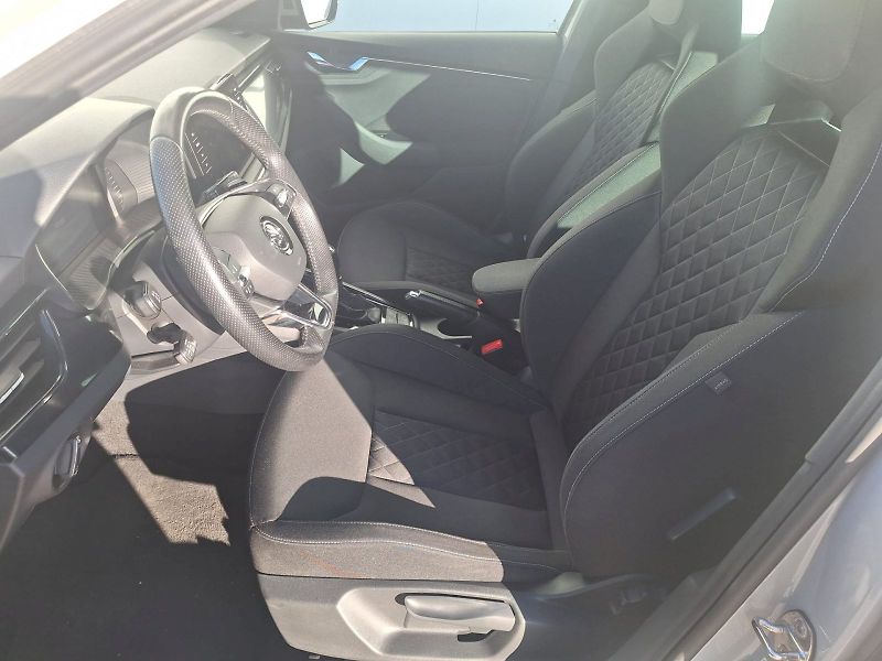 Škoda Kamiq (2021) 1.0 TSI / 81 kW / 7DSG / STYLE - fotka 16 z 35