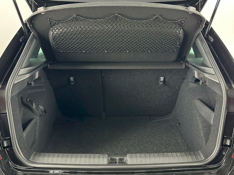 Škoda Kamiq (2025) DSG 1.0TSI 85kW Monte Carlo - fotka 28 z 30