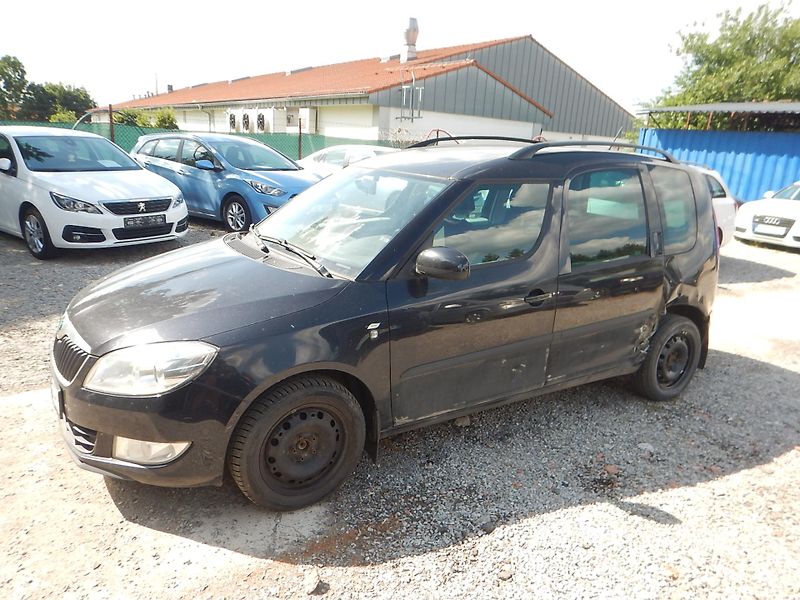 Škoda Roomster 1.2 TSi 63 KW - fotka 2 z 14
