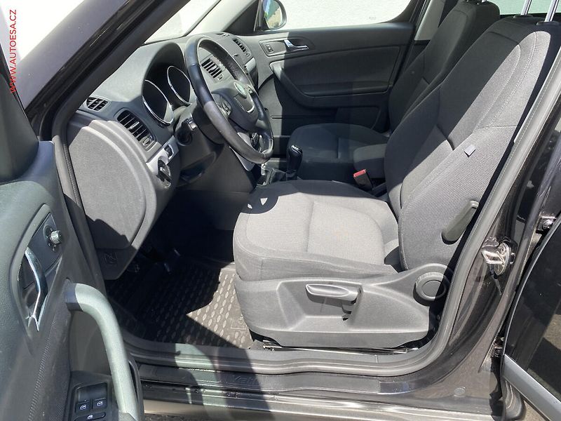 Škoda Yeti (2011) 1.4 TSi, Ambition, navi - fotka 9 z 18