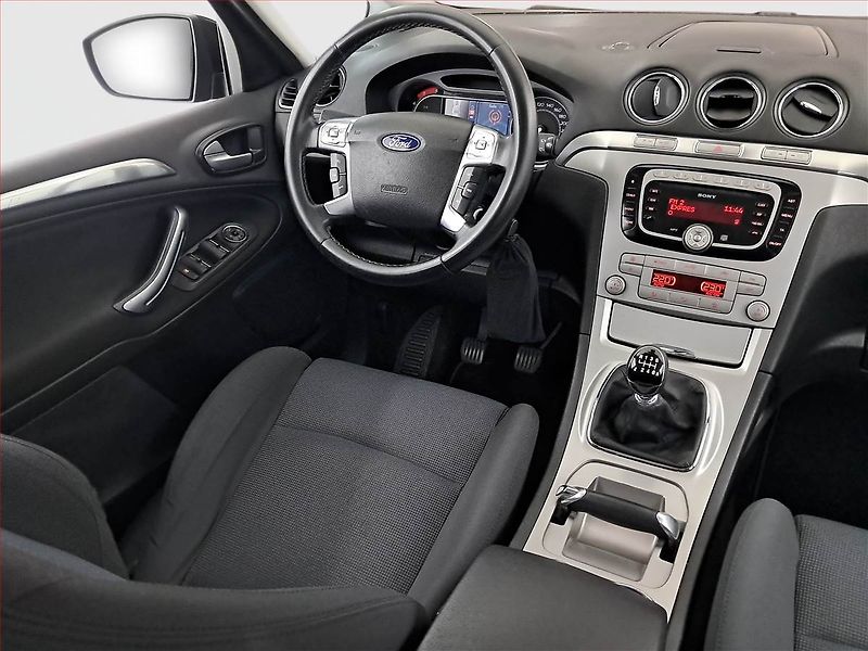 Ford S-MAX (2009) 2.0 TDCi, 7 míst, Tempomat - fotka 7 z 20