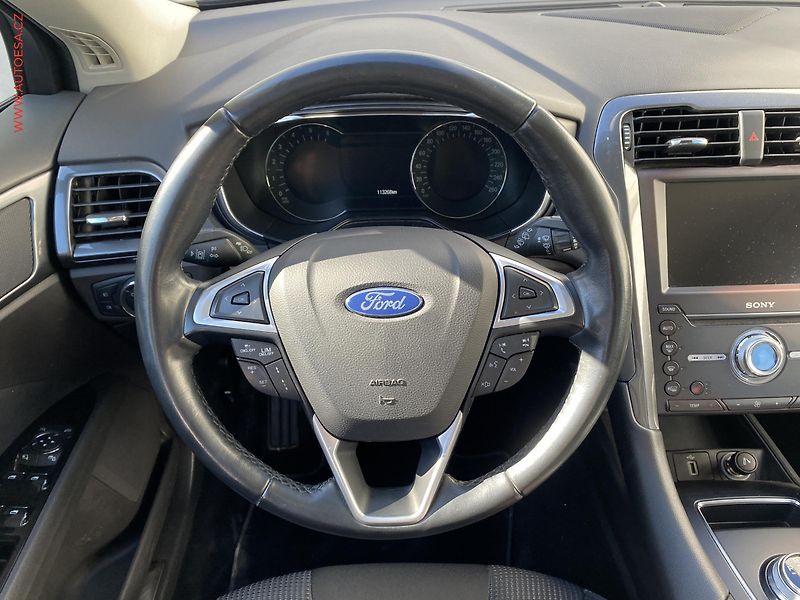Ford Mondeo (2020) 2.0 TDCi AWD, Titanium, AT - fotka 11 z 19