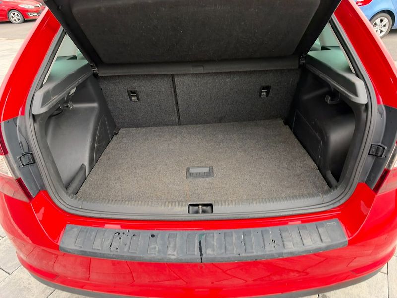 Škoda Rapid (2014) Spaceback 1.2 TSI StylePlus - fotka 21 z 31