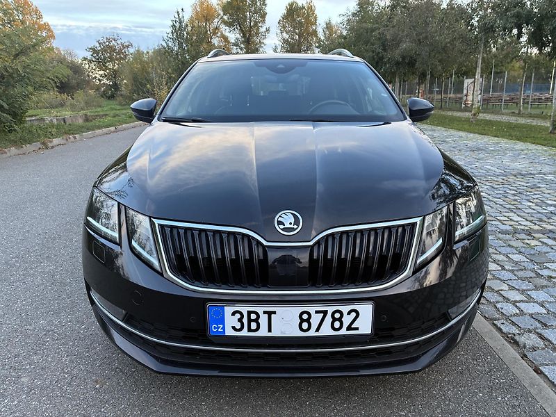 Škoda Octavia STYLE 110 kW MAX.VÝBAVA - fotka 7 z 18