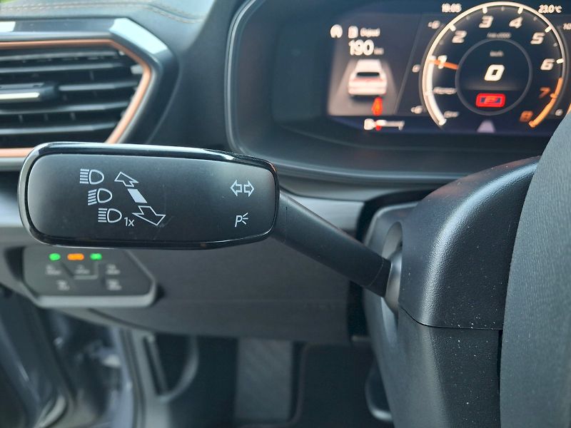 Cupra Formentor (2024) DSG 1,5TSi 110kW - fotka 19 z 35