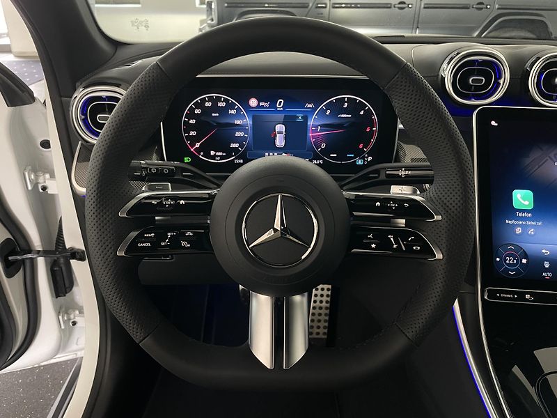 Mercedes-Benz GLC 200d 4Matic - fotka 18 z 29