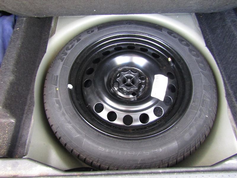 Opel Meriva (2006) 1.6 16v KLIMA FUNKČNÍ - fotka 23 z 32