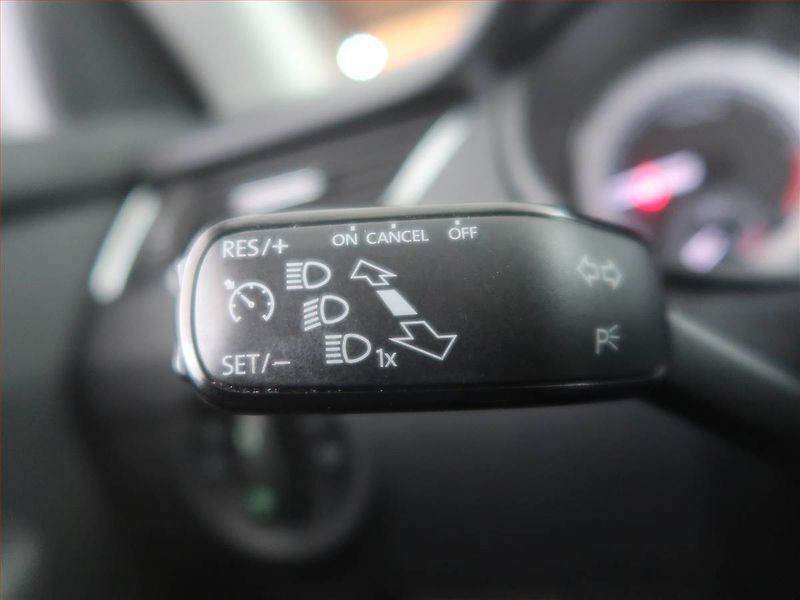 Škoda Octavia (2018) 1.6 TDI, Automat, Navi - fotka 19 z 20