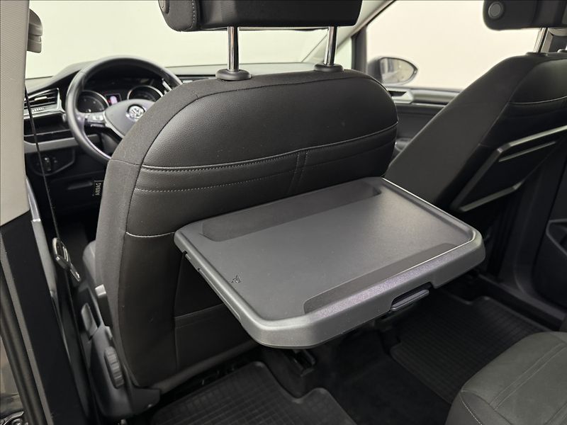 Volkswagen Touran 2,0 110kW DSG 5-MÍST TAŽNÉ ČR - fotka 35 z 41