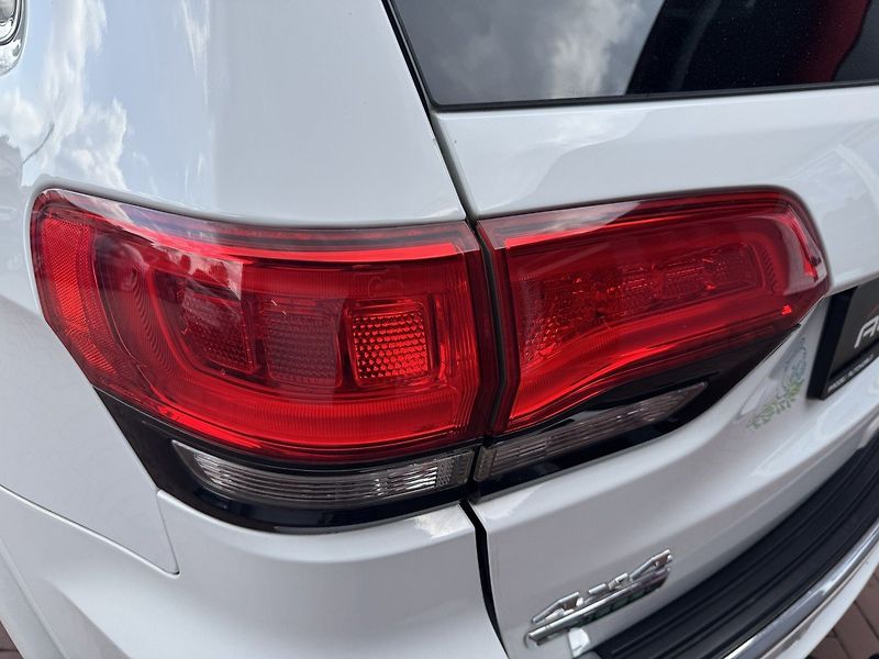 Jeep Grand Cherokee (2014) 3.0CRD Navi Kůže Vzduch Pano - fotka 44 z 50