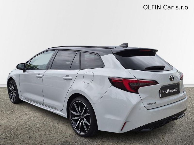 Toyota Corolla GR SPORT Dynamic 2.0 hybrid - fotka 7 z 25