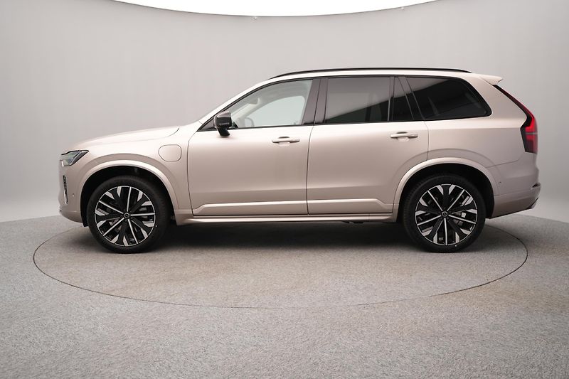 Volvo XC90 (2026) T8 AWD Plug-in DARK PLUS 7m - fotka 9 z 27