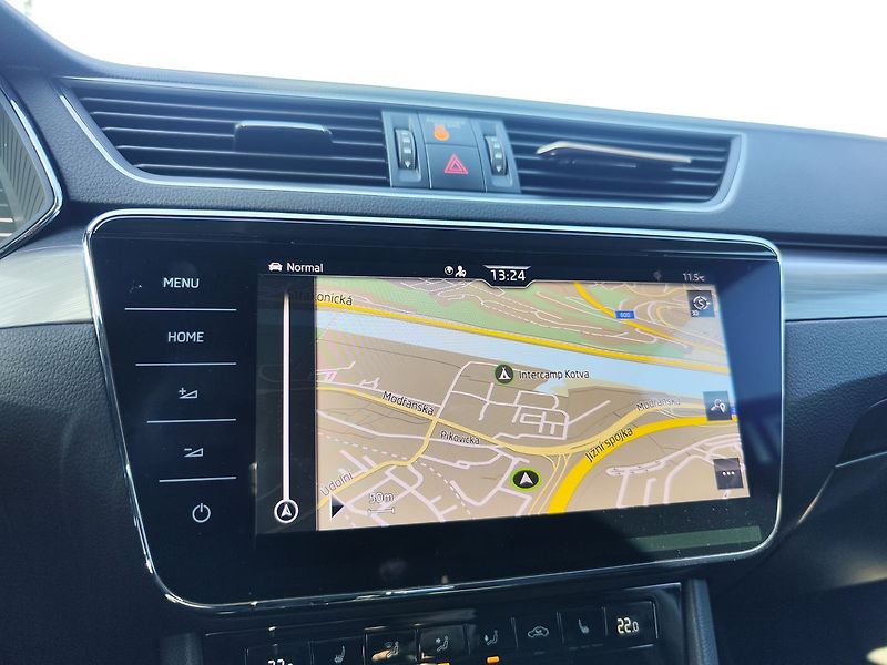 Škoda Superb 2.0 TDI/140kW Style DSG ČR - fotka 17 z 32