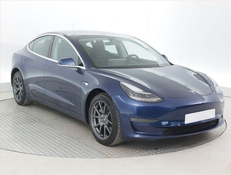 Tesla Model 3 (2019) Long Range RWD 78kWh, SoH 81% - fotografie inzerátu