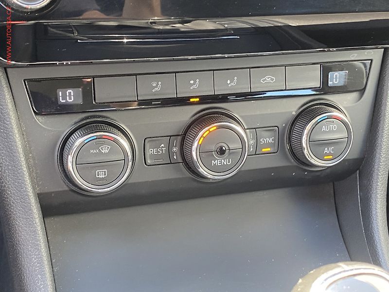 Škoda Superb (2016) 2.0 TDi, ČR, Active, TZ - fotka 14 z 16