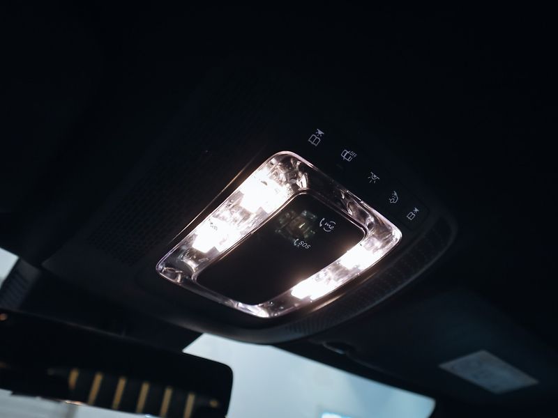 Mercedes-Benz Třídy A A 200 AMG - fotka 9 z 24