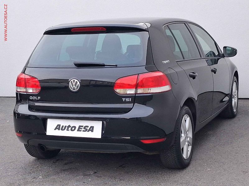 Volkswagen Golf (2010) 1.2TSi, STK7/28 - fotka 4 z 17