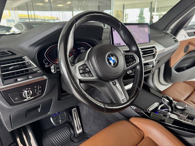 BMW X3 30d xDrive*M-SPORT*Laser*360°K - fotka 9 z 42
