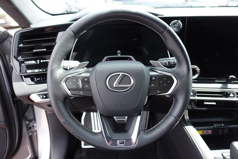 Lexus RX 500h RX500h F Sport Plus - fotka 21 z 39