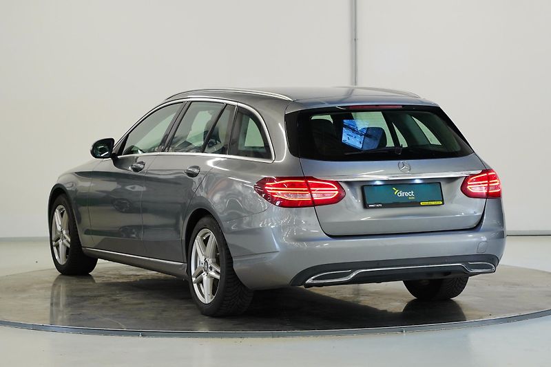 Mercedes-Benz Třídy C - fotka 7 z 29