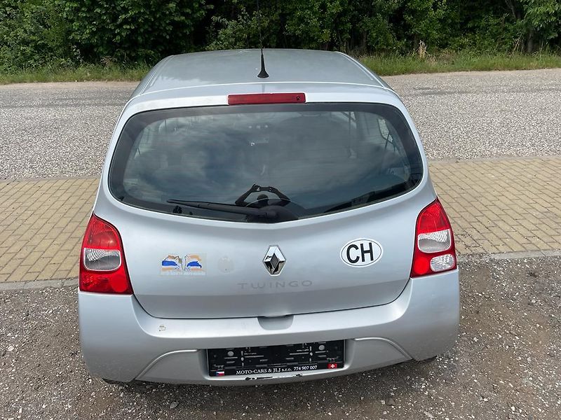 Renault Twingo (2007) 1,2  56KW 91300KM!!! - fotka 16 z 40