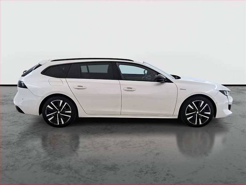 Peugeot 508 (2022) Hybrid 225 - fotka 6 z 20