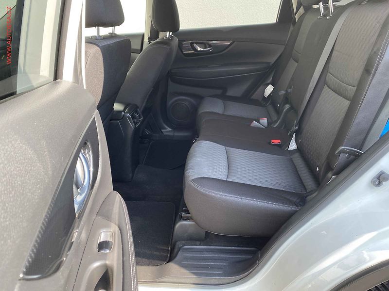 Nissan X-Trail (2018) 1.6 dCi, N-Connecta, panor - fotka 10 z 17