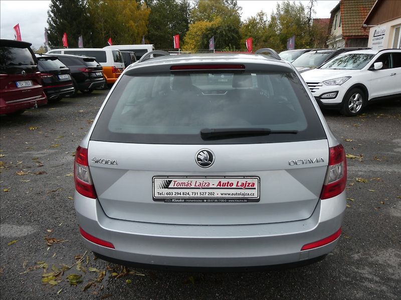 Škoda Octavia 1,4 TSi 110kW DSG, 2x Alu kola - fotka 8 z 42