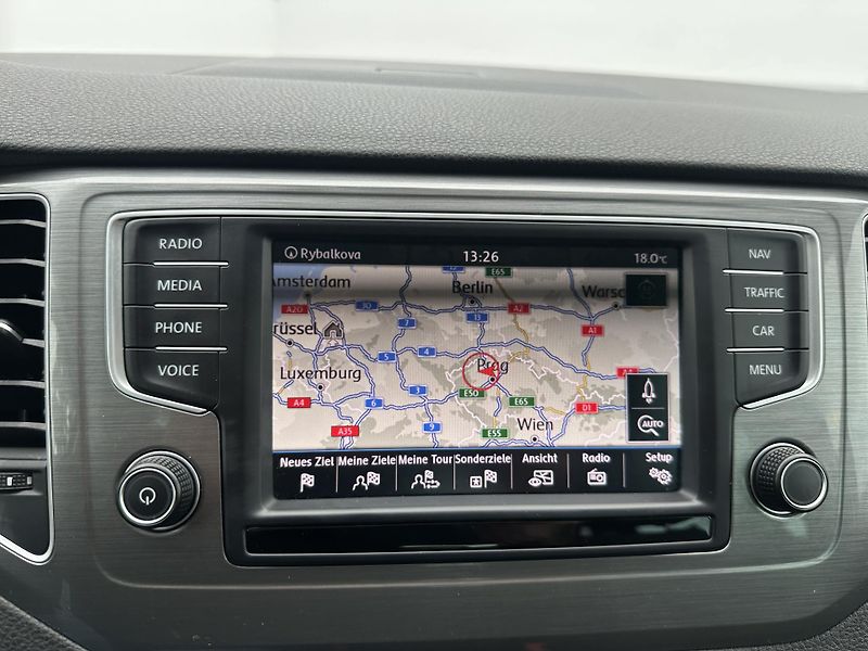 Volkswagen Golf Sportsvan (2016) 1.4 TSI DSG ser.knížka - fotka 34 z 43