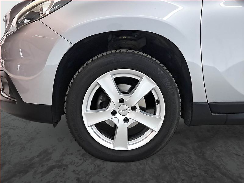 Peugeot 2008 (2017) 1.6 BlueHDi, ČR,1.maj - fotka 14 z 18