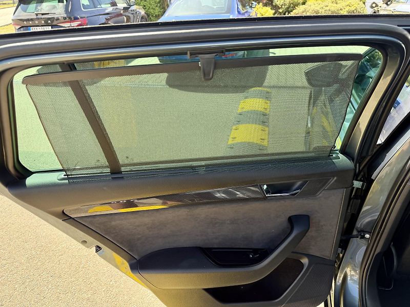 Škoda Superb (2018) 2.0 TDI 140kW DSG 4x4 SPORT!!! - fotka 29 z 32