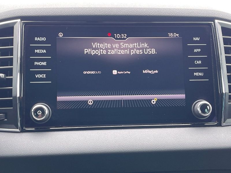 Škoda Karoq (2019) 1.6 TDI 85 kW Style Plus - fotka 19 z 34