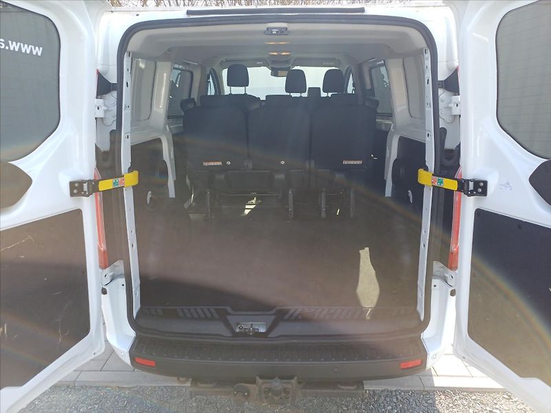 Ford Transit 2,0   2.0TDCI 96Kw 6 míst - fotka 22 z 27