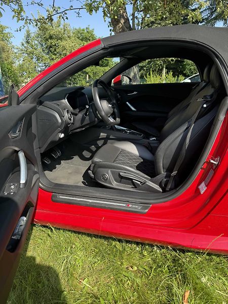 Audi TT (2016) Audi TT Roadster S-line - fotka 10 z 18