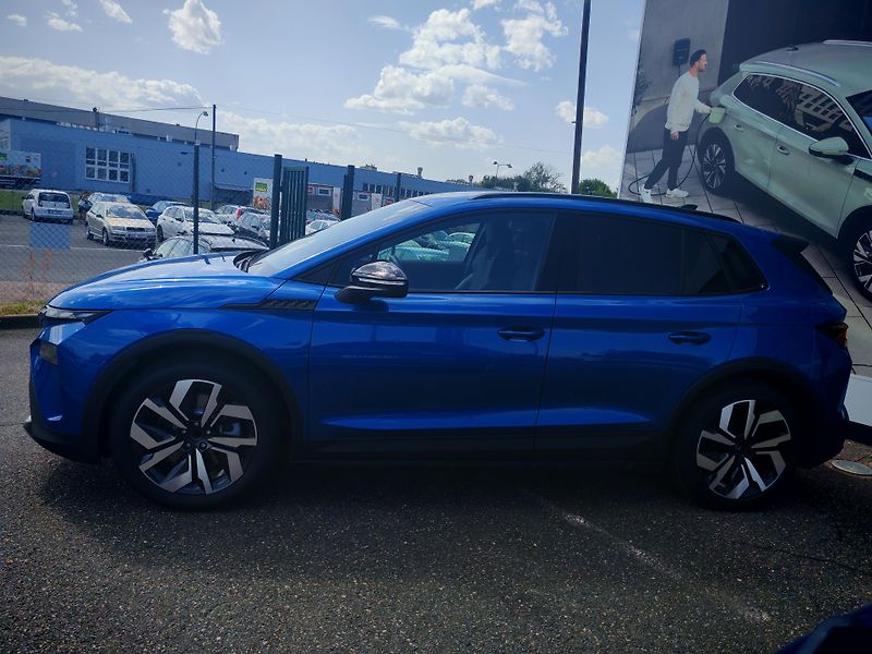 Škoda Elroq Sportline 61 kW + Advenced pak - fotka 3 z 18