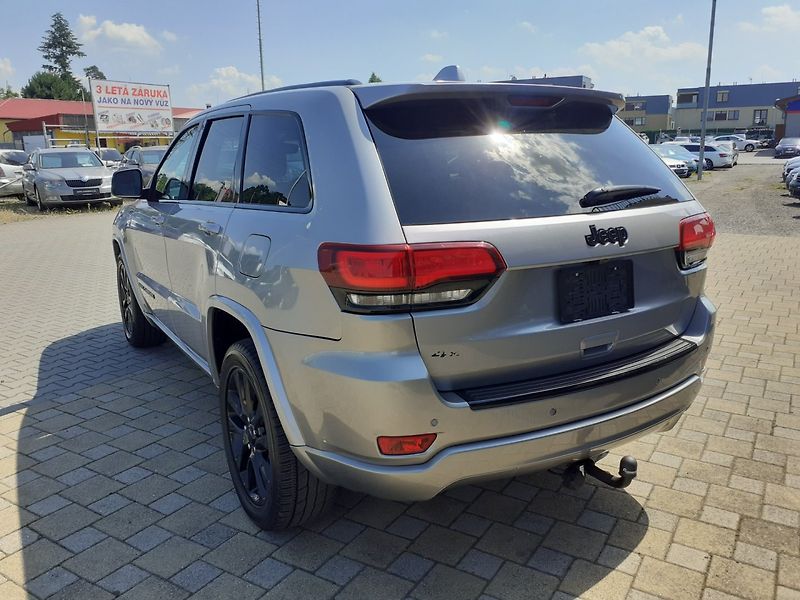 Jeep Grand Cherokee (2017) 3.6  V6  4x4 - fotka 5 z 35